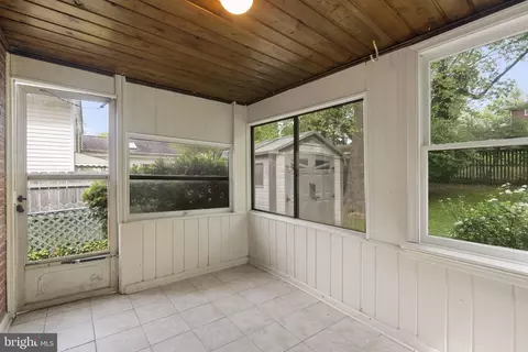 Exterior - 1509 Woodman Ave, Silver Spring, MD 20902 photo 4 of 8