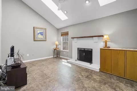 Entry Way - 3128 Memory Ln, Silver Spring, MD 20904 photo 1 of 4