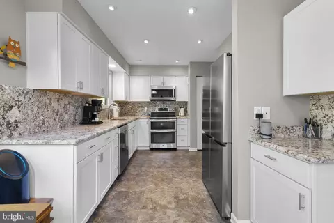 Kitchen - 3128 Memory Ln, Silver Spring, MD 20904 photo 3 of 4