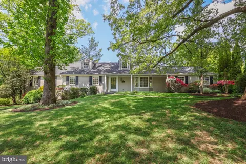9600 Pinkney Ct, Potomac, MD 20854