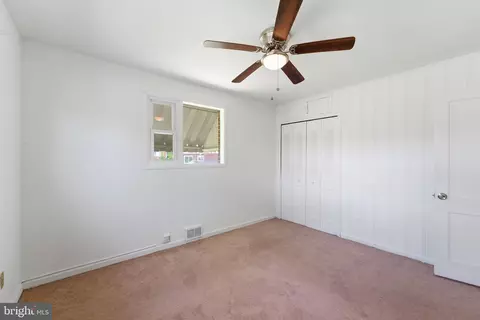 Bedroom - 10303 Haywood Dr, Silver Spring, MD 20902 photo 3 of 3