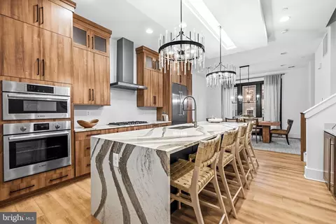 14936 Dispatch St, Rockville, MD 20850