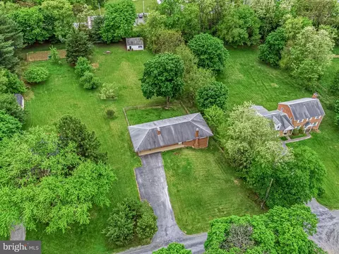 View/Area - 10316 Sunset Dr, Damascus, MD 20872 photo 1 of 3