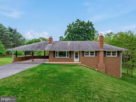 10316 Sunset Dr, Damascus, MD 20872