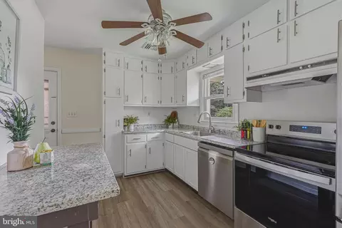 Other - 10316 Sunset Dr, Damascus, MD 20872 photo 2 of 13