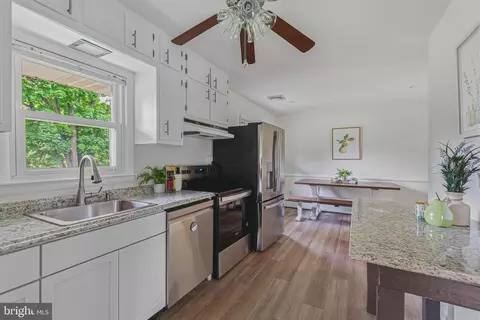 Other - 10316 Sunset Dr, Damascus, MD 20872 photo 4 of 13