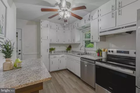 Other - 10316 Sunset Dr, Damascus, MD 20872 photo 3 of 13