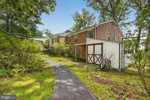 Exterior - 10600 Greenacres Dr, Silver Spring, MD 20903 photo 8 of 8
