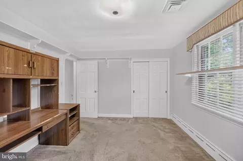 Bedroom - 10600 Greenacres Dr, Silver Spring, MD 20903 photo 6 of 12