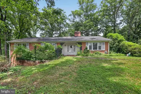 Exterior - 10600 Greenacres Dr, Silver Spring, MD 20903 photo 2 of 8