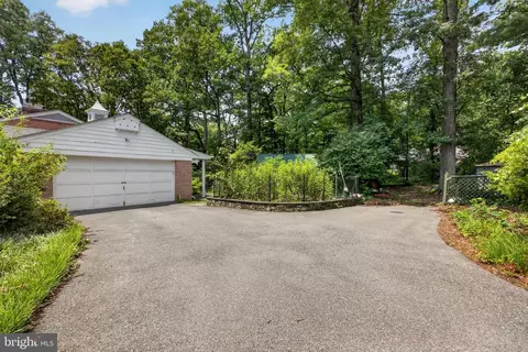 Exterior - 10600 Greenacres Dr, Silver Spring, MD 20903 photo 3 of 8