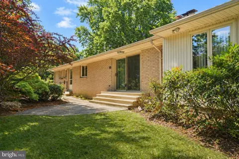Exterior - 14607 Peach Orchard Rd, Silver Spring, MD 20905 photo 4 of 9