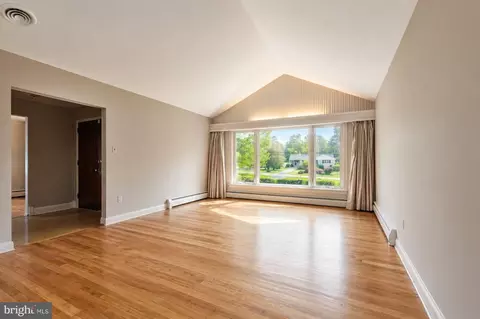 Living - 14607 Peach Orchard Rd, Silver Spring, MD 20905 photo 2 of 8