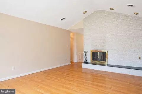 Living - 14607 Peach Orchard Rd, Silver Spring, MD 20905 photo 4 of 8