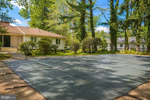 Exterior - 14607 Peach Orchard Rd, Silver Spring, MD 20905 photo 8 of 9