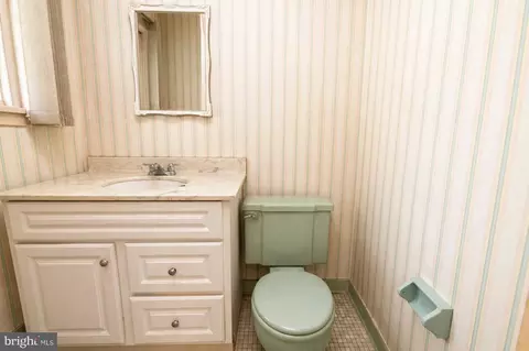 Bath - 14607 Peach Orchard Rd, Silver Spring, MD 20905 photo 2 of 2