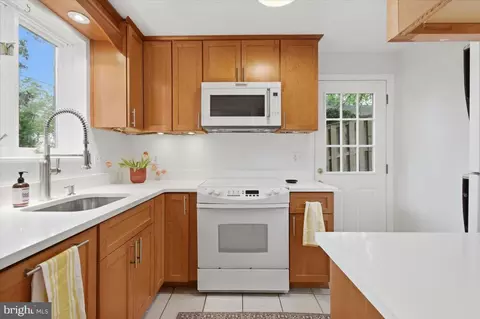 Kitchen - 1613 N Springwood Dr N, Silver Spring, MD 20910 photo 1 of 3