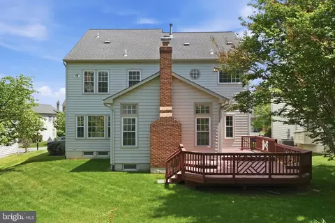 Exterior - 10816 Maplecrest Ln, Potomac, MD 20854 photo 4 of 4