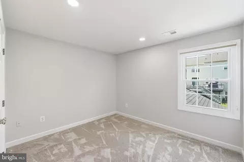 Bedroom - 10816 Maplecrest Ln, Potomac, MD 20854 photo 1 of 3