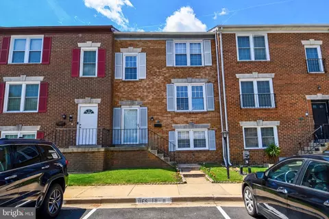 35 County Ct #18-8, Gaithersburg, MD 20878