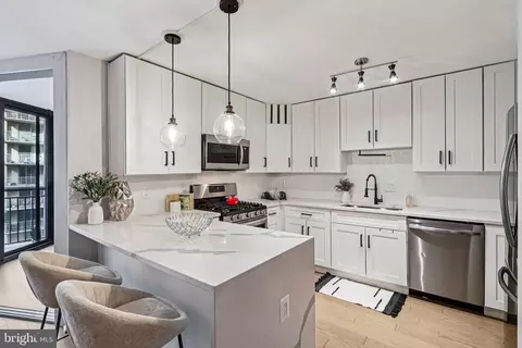 4620 N Park Ave #1109E, Chevy Chase, MD 20815