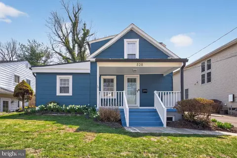 528 Beall Ave, Rockville, MD 20850