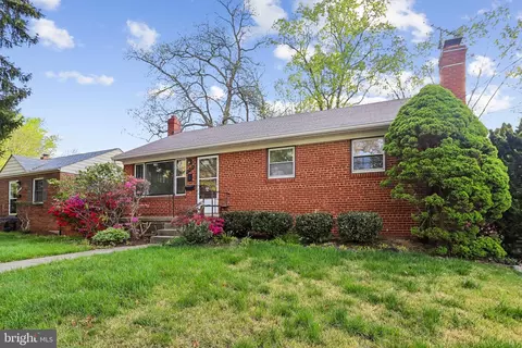 12809 Caldwell St, Rockville, MD 20853