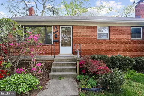 12809 Caldwell St, Rockville, MD 20853
