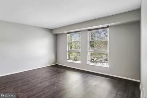 Living - 2201 Greenery Ln #104-11, Silver Spring, MD 20906 photo 6 of 6