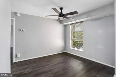 Living - 2201 Greenery Ln #104-11, Silver Spring, MD 20906 photo 4 of 6