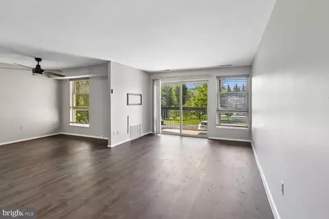 Living - 2201 Greenery Ln #104-11, Silver Spring, MD 20906 photo 1 of 6