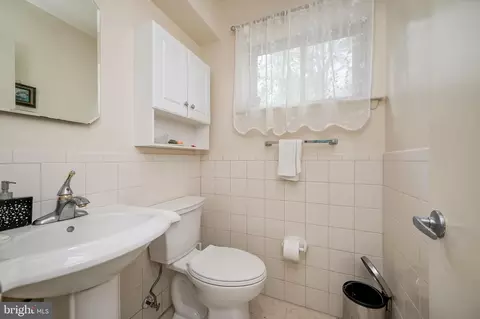 Bath - 702 Buccaneer Ct, Silver Spring, MD 20904 photo 1 of 2