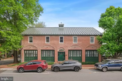 321 Firehouse Ln, Gaithersburg, MD 20878