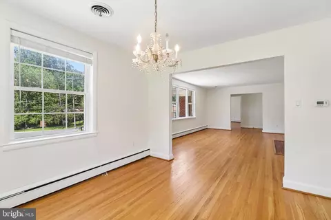 Living - 400 Southwest Dr, Silver Spring, MD 20901 photo 2 of 12