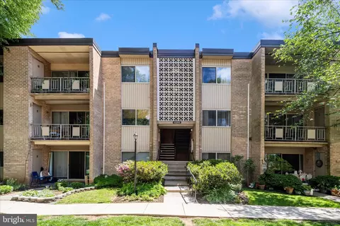 12202 Braxfield Ct #16 / 228, Rockville, MD 20852