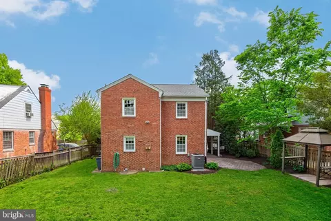 Exterior - 1908 Brisbane St, Silver Spring, MD 20902 photo 7 of 9
