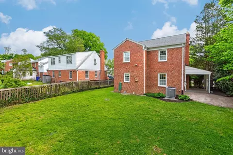 Exterior - 1908 Brisbane St, Silver Spring, MD 20902 photo 6 of 9