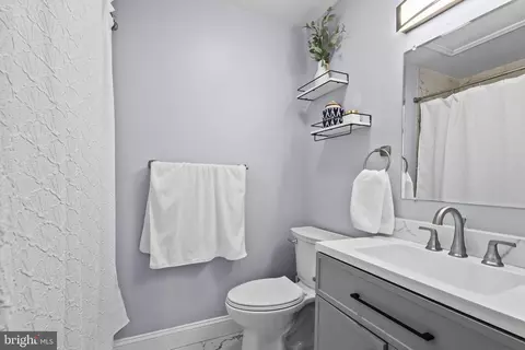 Bath - 25 Hunters Gate Ct, Silver Spring, MD 20904 photo 1 of 3