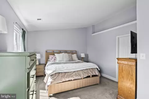Bedroom - 25 Hunters Gate Ct, Silver Spring, MD 20904 photo 1 of 3