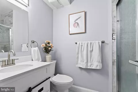 Bath - 25 Hunters Gate Ct, Silver Spring, MD 20904 photo 3 of 3