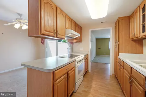 Kitchen - 14550 Kelmscot Dr #186-A, Silver Spring, MD 20906 photo 2 of 5