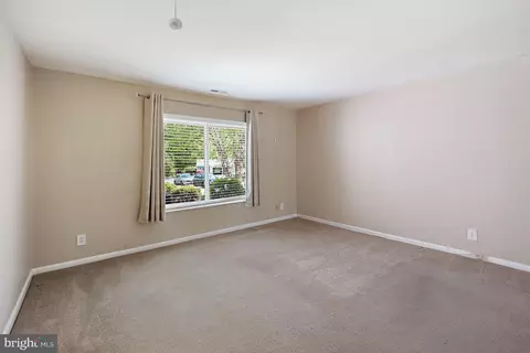 Bedroom - 14550 Kelmscot Dr #186-A, Silver Spring, MD 20906 photo 2 of 3