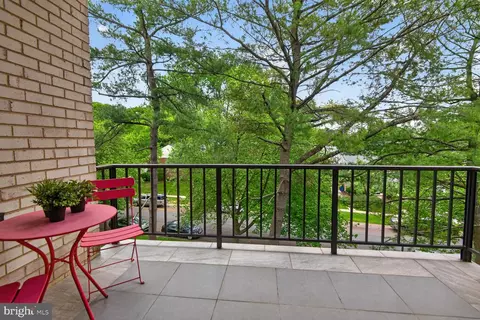 Exterior - 10862 Bucknell Dr #301, Silver Spring, MD 20902 photo 1 of 2