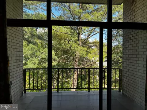 Exterior - 10862 Bucknell Dr #301, Silver Spring, MD 20902 photo 2 of 2