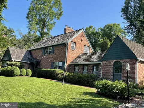 3611 King William Dr, Olney, MD 20832