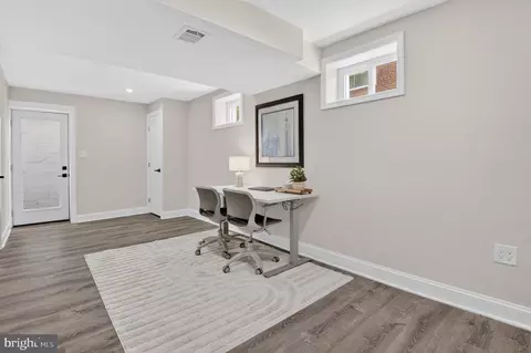 Entry Way - 2215 Reedie Dr, Wheaton, MD 20902 photo 3 of 4