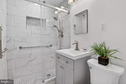 Bath - 2215 Reedie Dr, Wheaton, MD 20902 photo 2 of 3