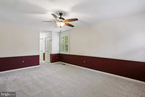 Entry Way - 110 Summit Hall Rd, Gaithersburg, MD 20877 photo 6 of 8