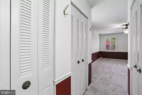 Entry Way - 110 Summit Hall Rd, Gaithersburg, MD 20877 photo 7 of 8