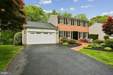 Exterior - 110 Summit Hall Rd, Gaithersburg, MD 20877 photo 2 of 19